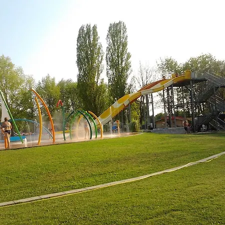 Konukevi Bartok Balatonboglár